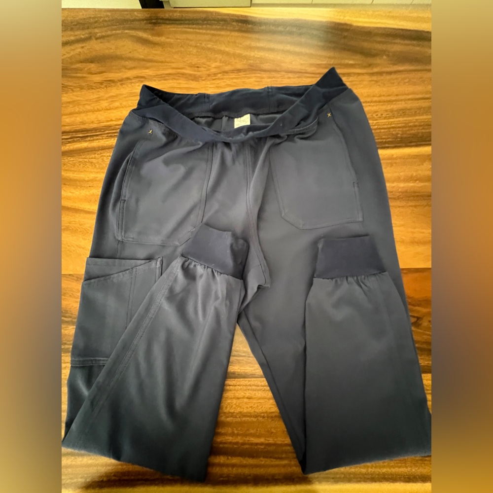 Cherokee infinity scrub pants L